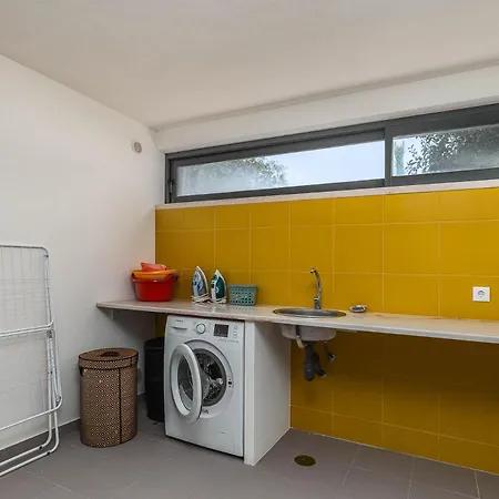 Luxury Villa- Pool, Garden, Total Privacy 别墅 *