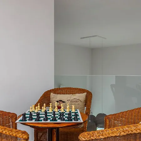 Luxury Villa- Pool, Garden, Total Privacy * 塞辛布拉