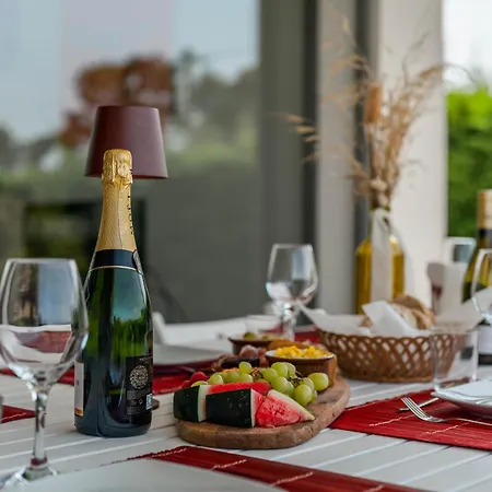 别墅 Luxury Villa- Pool, Garden, Total Privacy