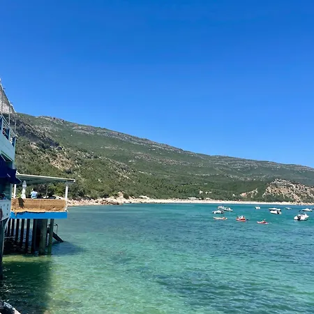 Luxury Villa- Pool, Garden, Total Privacy 别墅