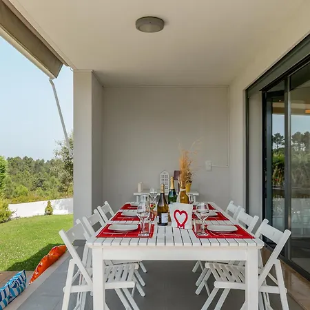 With Private Pool And Garden - Total Privacy *