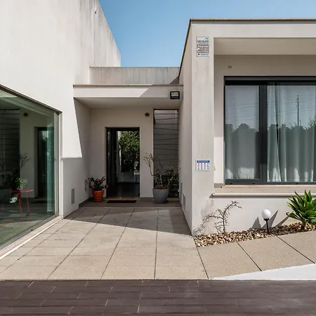 With Private Pool And Garden - Total Privacy Sesimbra