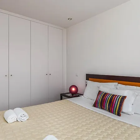 With Private Pool And Garden - Total Privacy *