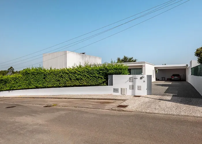 فيلة Luxury Villa- Pool, Garden, Total Privacy سيسيمبرا