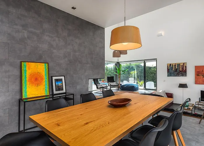 Luxury Villa- Pool, Garden, Total Privacy فيلة