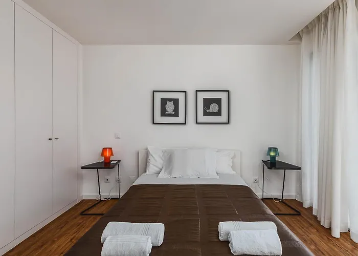 Luxury Villa- Pool, Garden, Total Privacy *