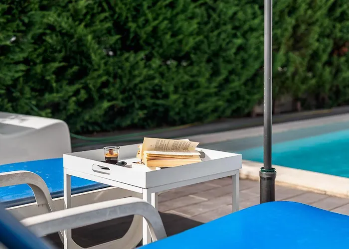 Sesimbra Villa With Private Pool And Garden - Total Privacy Villa