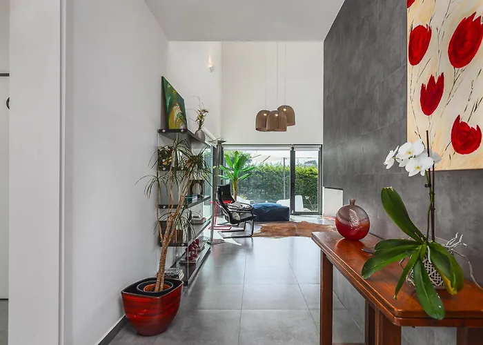 Sesimbra Villa With Private Pool And Garden - Total Privacy