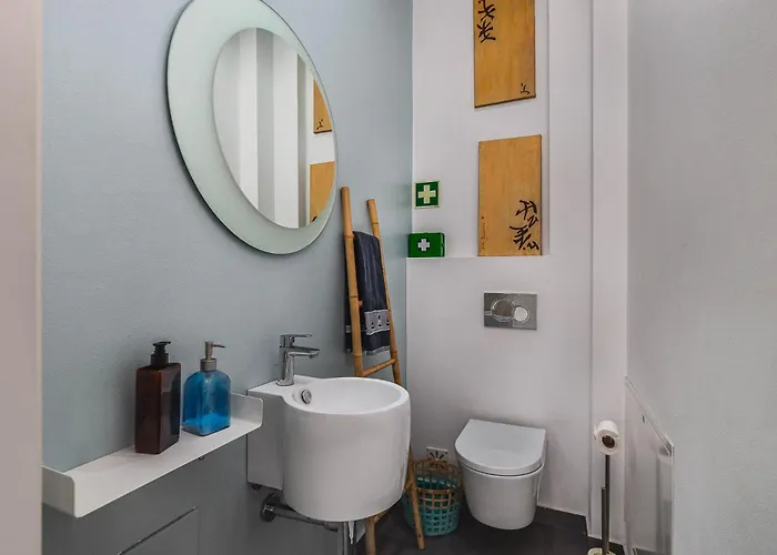 Sesimbra Villa With Private Pool And Garden - Total Privacy Villa Sesimbra