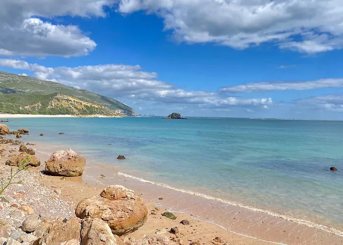 Sesimbra Villa With Private Pool And Garden - Total Privacy