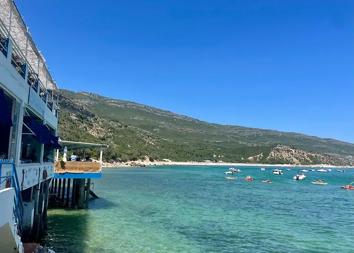 Sesimbra Villa With Private Pool And Garden - Total Privacy Villa